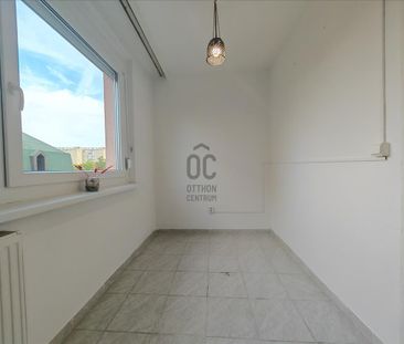 Kiadó átlagos állapotú panel lakás - Székesfehérvár - Fotó 3