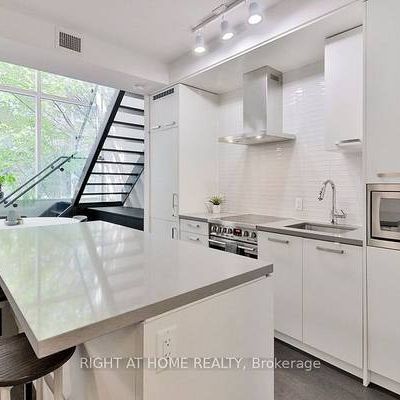 1+1 Bedroom, 2 Bathroom - Cary Wharf Townhouse - Photo 3