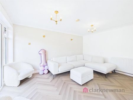 3 bedroom detached house to rent - Photo 3