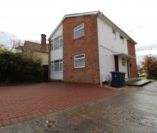 1 bed Apartment - To Let - Photo 6