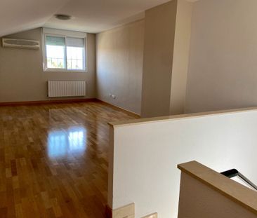 Casa o chalet de alquiler en Calle el Vivero, Villanueva de la Caña... - Photo 1