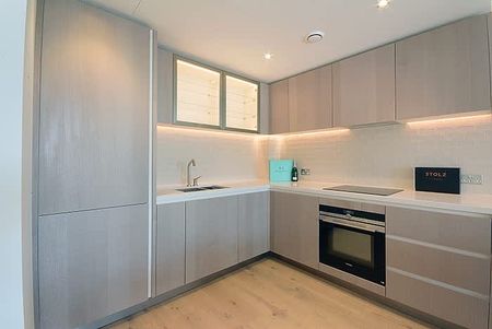 Prince of Wales Drive London SW11 - Photo 5