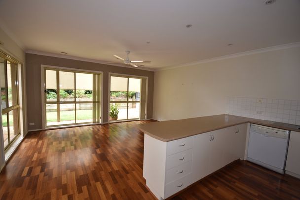 3/51-55 Bell Street, Yarra Glen - Photo 1