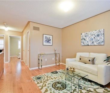 Detached Home For Lease | N8142488 - Photo 3