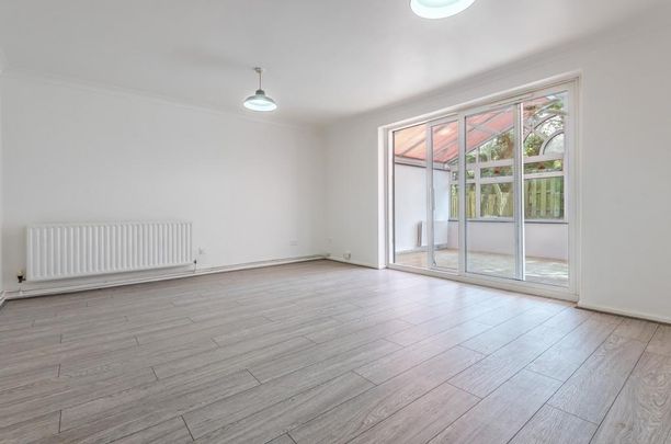 4 bedroom house to rent - Photo 1