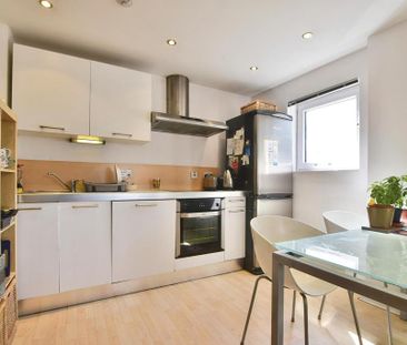 2 bedroom flat to rent - Photo 6