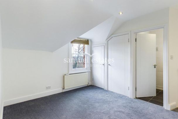 Studio to rent - Photo 1