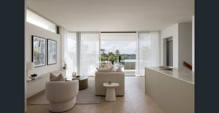 Unrivalled North-Facing Luxury with Water Views - Photo 2