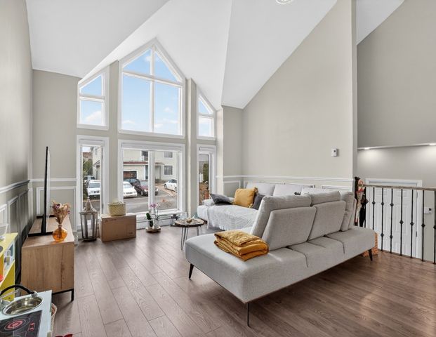 À louer / Maison à paliers multiples - Photo 1