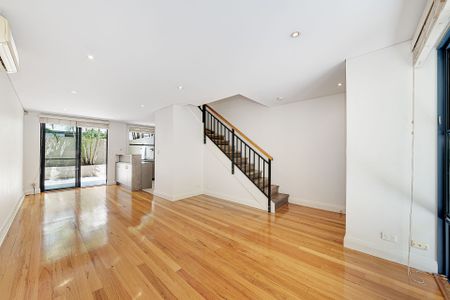 3/2 Armstrong Street, Willoughby. - Photo 4