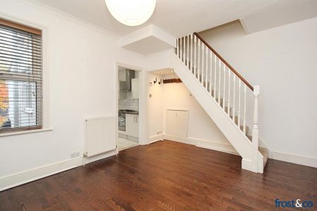 2 bedroom terraced house to rent - Photo 2