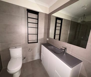 WELL PRESENTED TWO BEDROOM FRONT FACING UNIT! - Photo 5