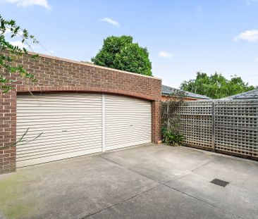 16 Kangerong Road, Box Hill - Photo 6