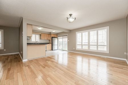 For Lease - 734 Edwards Avenue, Milton, Ontario - Photo 3