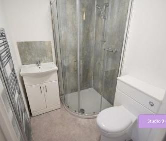 King Street, Newcastle-Under-Lyme, ST5 - Photo 3