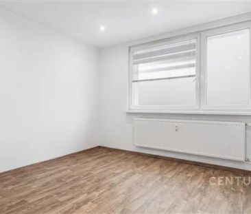 Prostorný a světlý byt 4+1 s lodžií a dvěma koupelnami, ul. Pražská... - Photo 5
