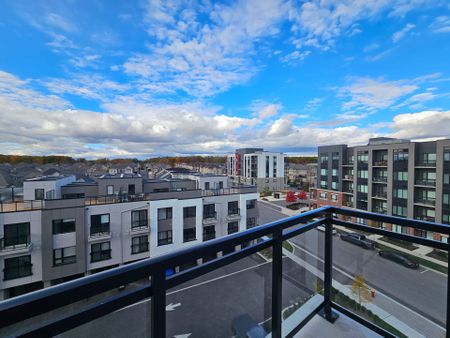 For Lease - 3250 Carding Mill Trail Unit# 517, Oakville, Ontario - Photo 5