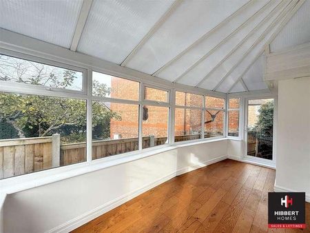 Grove Lane, Hale, WA15 - Photo 2