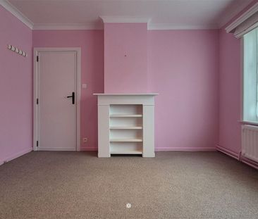 Ruime gezinswoning met zonnige tuin op een uitstekende locatie - Foto 1