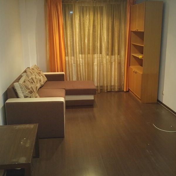 Berceni, str. Luica, Piata Resita - Photo 1