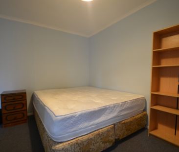 4 bedroom Property to rent - Photo 4