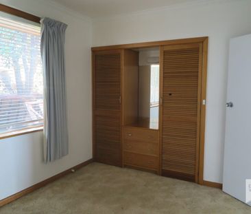 Centrally located family home in quiet location. - Photo 4