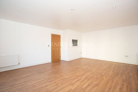 Wards Wharf Approach, London, E16 2ER - Photo 3