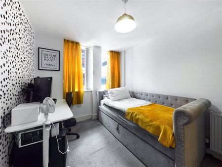 2 bedroom flat to rent - Photo 5