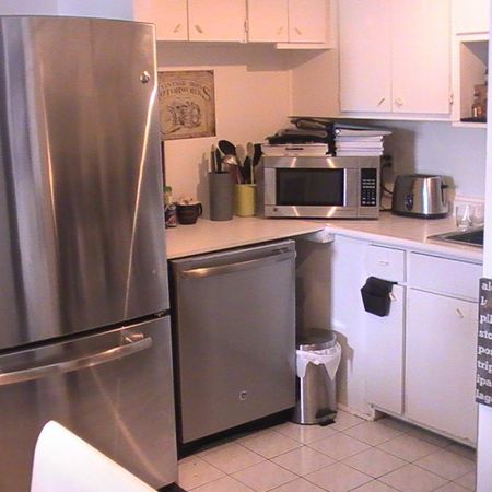 Promo - Beau 4 1/2 Vieux Longueuil style condo à louer - Béton - Photo 3