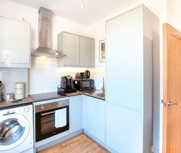 1 Bed Flat, Ditchling Rd, BN1 - Photo 2