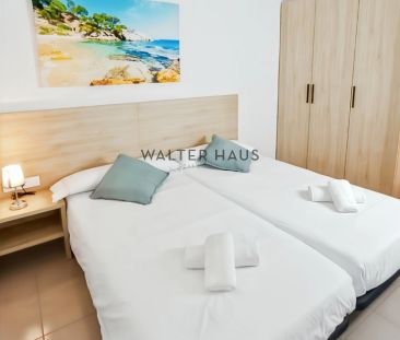 Ático completamente amueblado en alquiler en Sant Gervasi, Barcelona - Photo 2