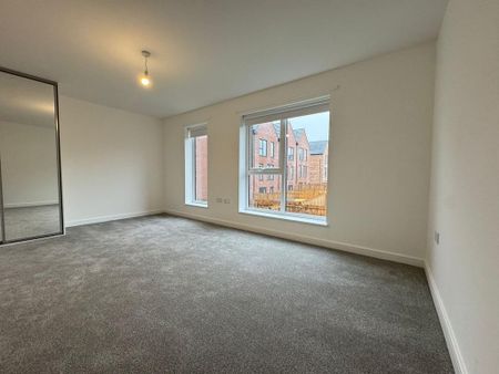 4 bedroom terraced house to rent - Photo 3
