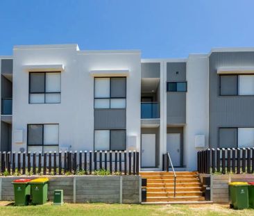 “TOWNHOUSE IN ECCO RIPLEY ESTATE!” - Photo 6