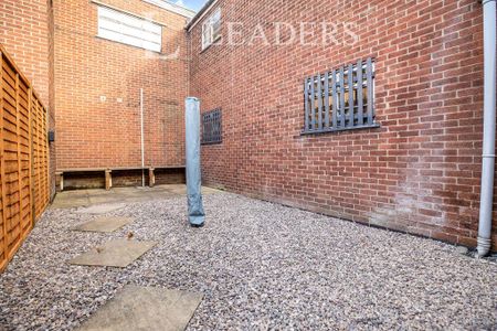 1 bedroom terraced house to rent - Photo 5