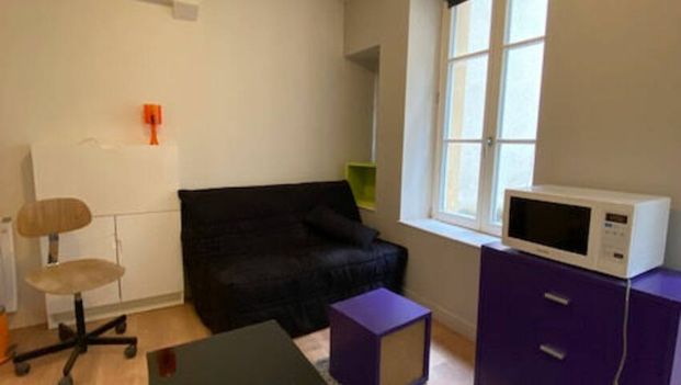 *Studio meublé à louer Metz Centre - Photo 1