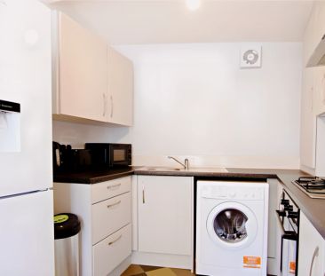 2 Bed 2 Bath - Photo 4