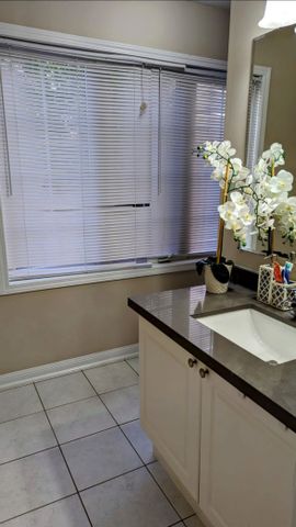 For Lease - 15 Bayridge Drive, Brampton, Ontario - Photo 4