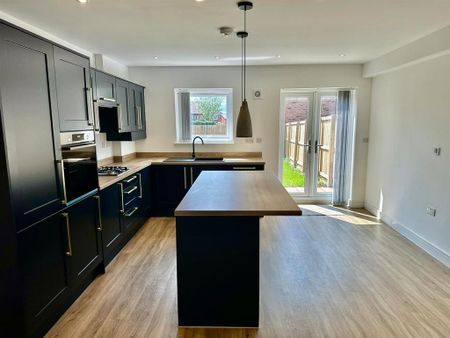 3 bedroom townhouse to rent - Photo 5