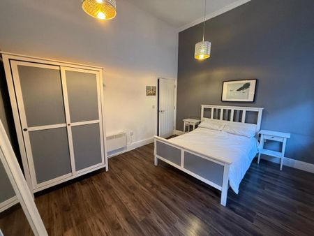 2 bedroom flat to rent - Photo 3