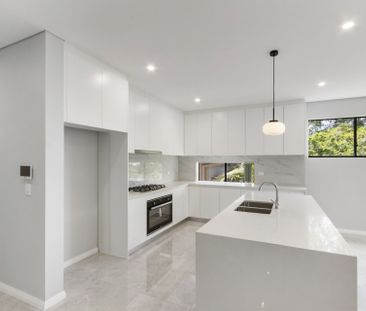 Beautifully Appointed Brand New Family Home - Photo 6