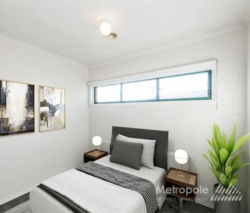 2/10 Hudson Street, CAULFIELD NORTH, VIC - Photo 6