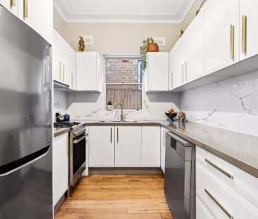 4/8 Kensington Road, Summer Hill - Photo 4