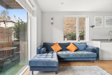 2 bedroom flat to rent - Photo 4