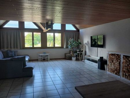 Helle und grosszügige 5.5 Zimmerwohnung - Photo 2