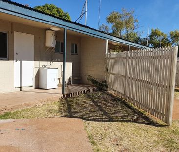 Neat 1 bedroom unit - Photo 5