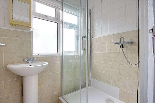 Hertford Road, Enfield, EN3 - Photo 1