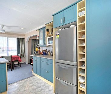 Convenient in Kelvin Grove - Photo 3
