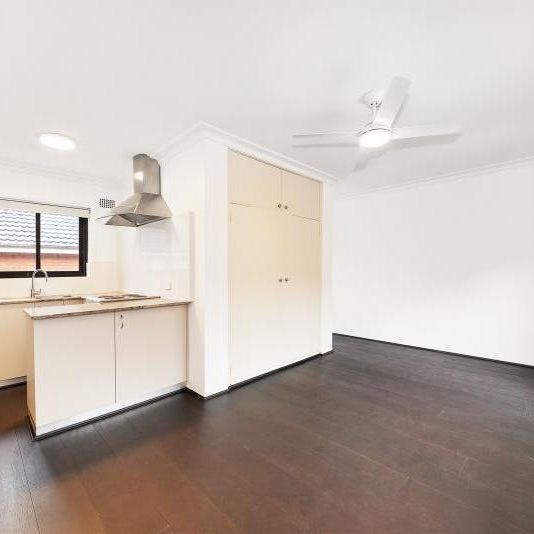 8/2 Houston Road, Kensington, NSW 2033 - Photo 1