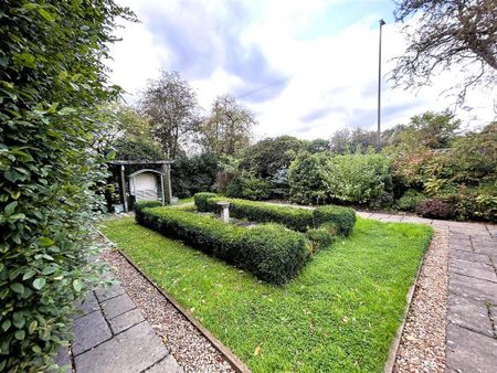 4 bedroom detached house to rent - Photo 4