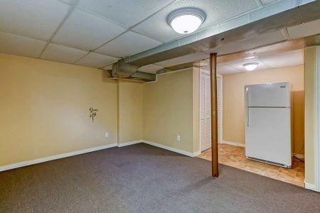 For Lease - 4 Thornlodge Drive, Hamilton, Ontario - Photo 5